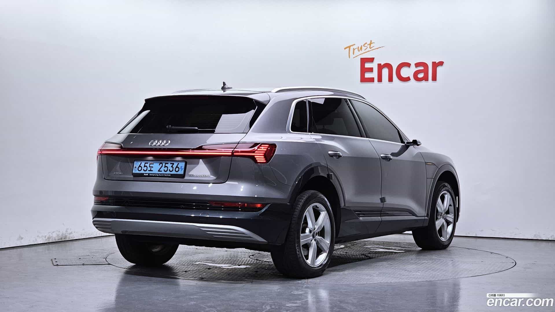 e-tron Audi 2021.6-OUTER-002