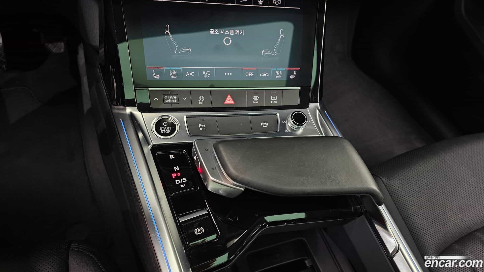 e-tron Audi 2021.6-INNER-009