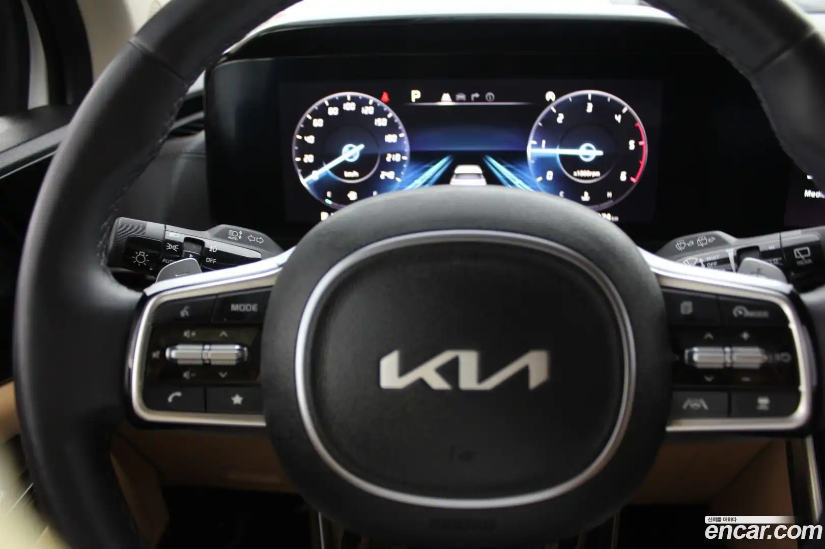Canival Kia 2023.7-OPTION-015