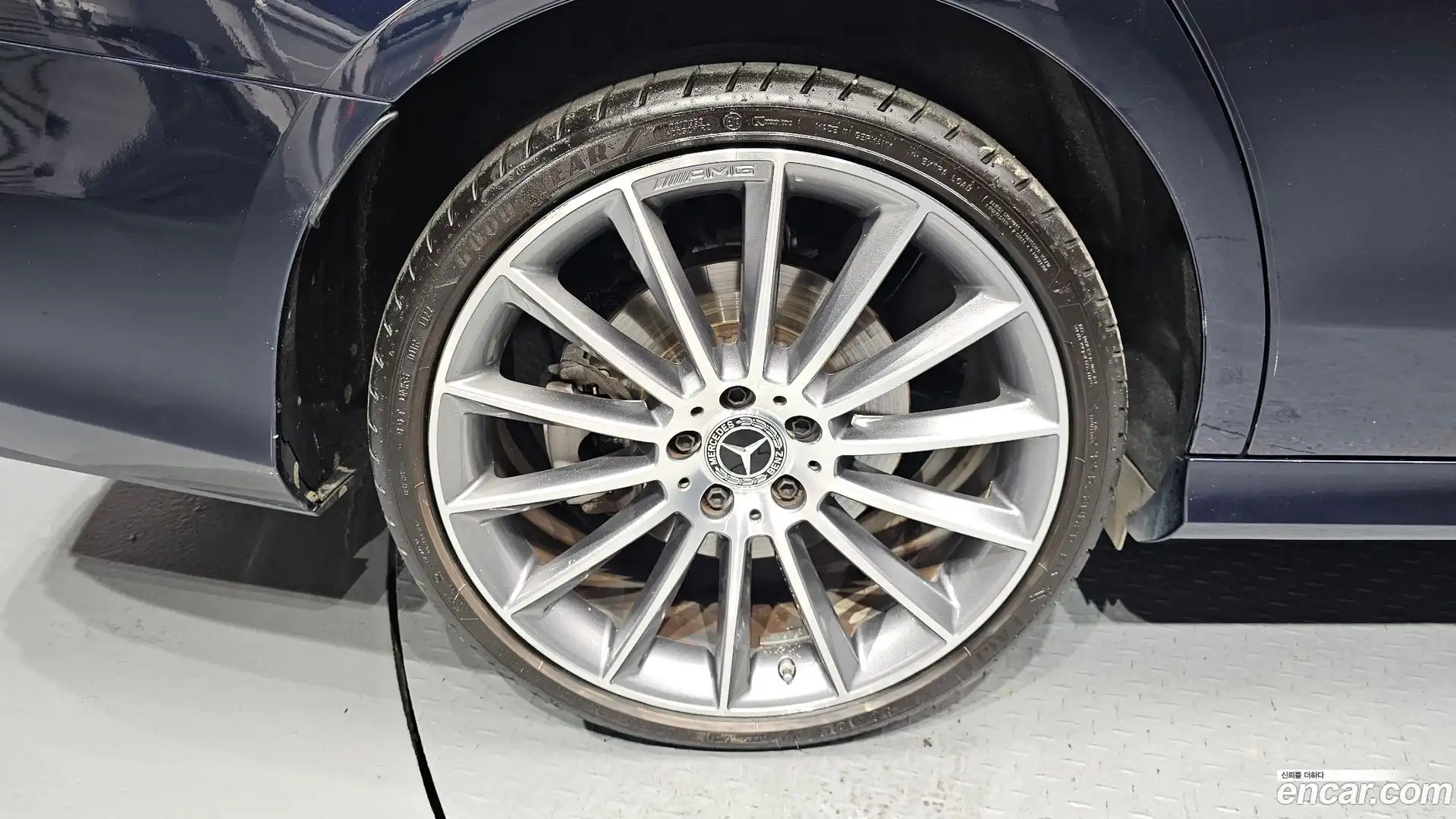 E-Class Mercedes-Benz 2022.4-OUTER-005