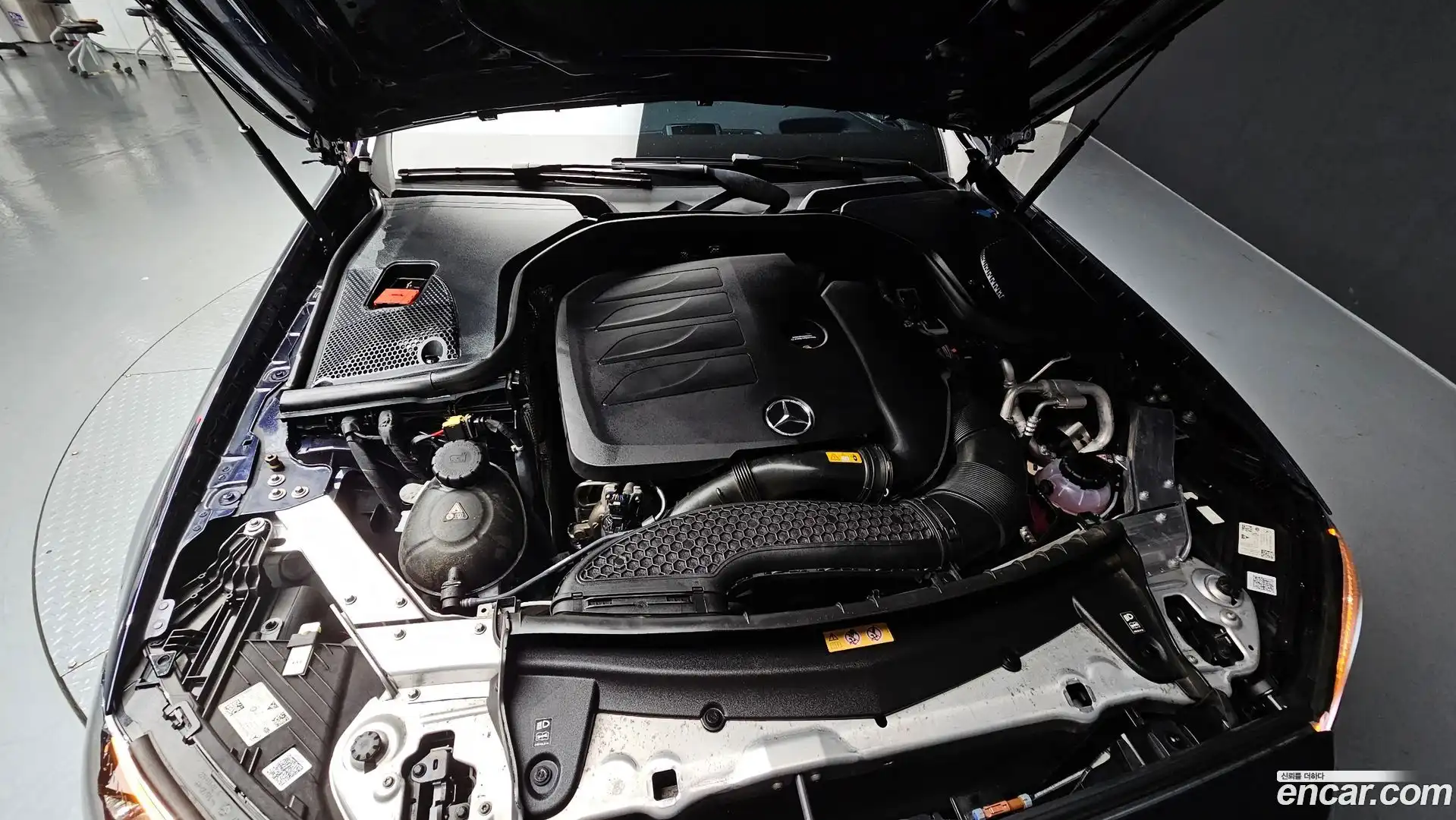 E-Class Mercedes-Benz 2022.4-OUTER-006