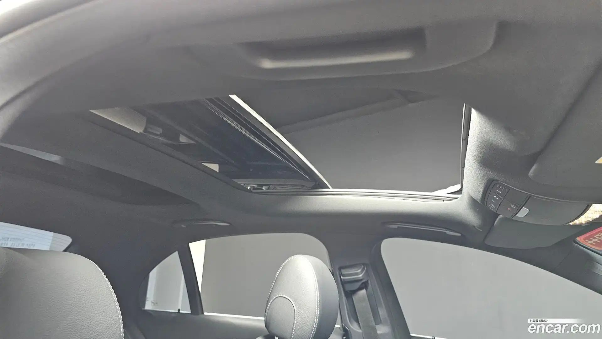 E-Class Mercedes-Benz 2022.4-OPTION-022