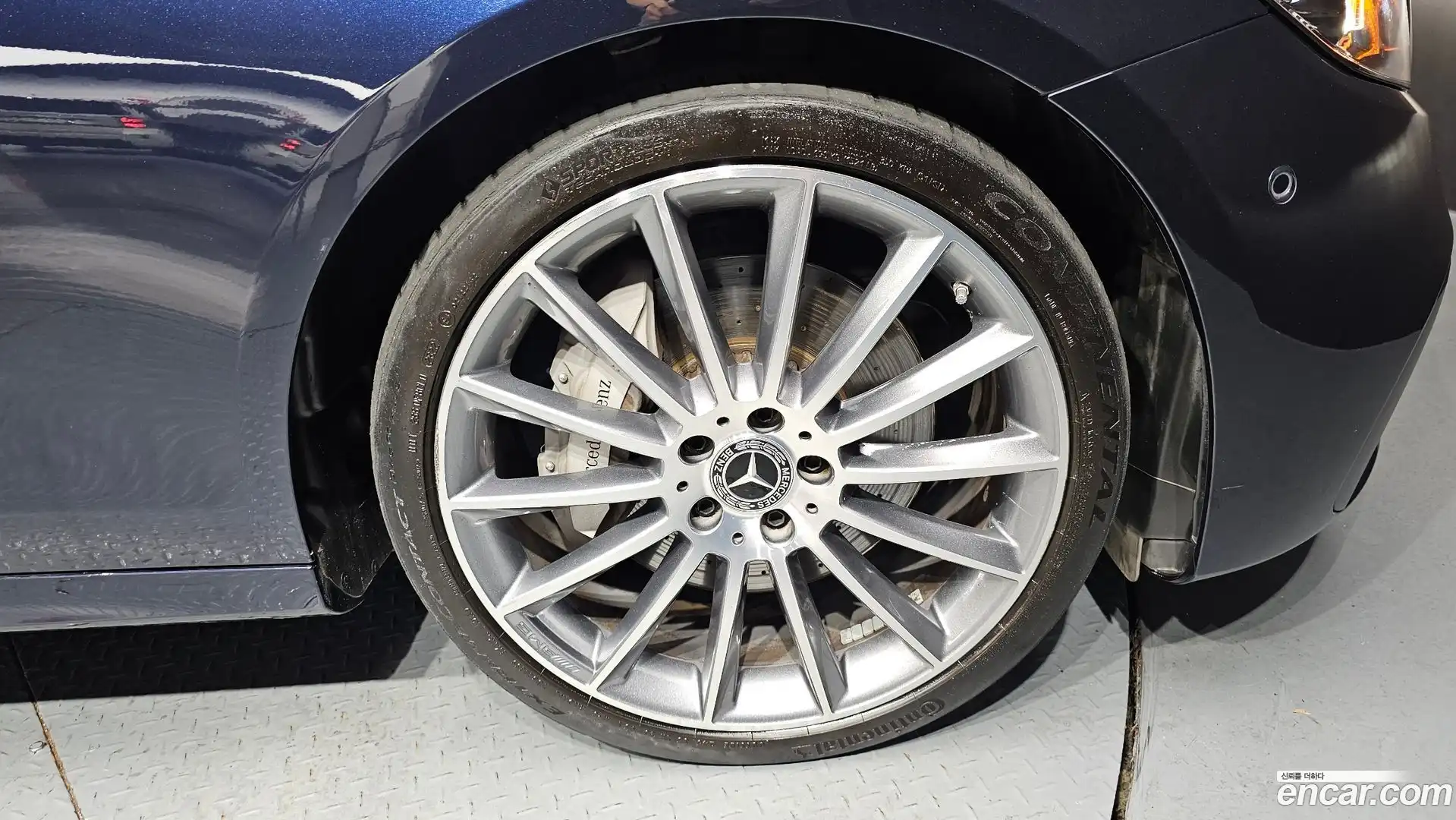 E-Class Mercedes-Benz 2022.4-OUTER-031