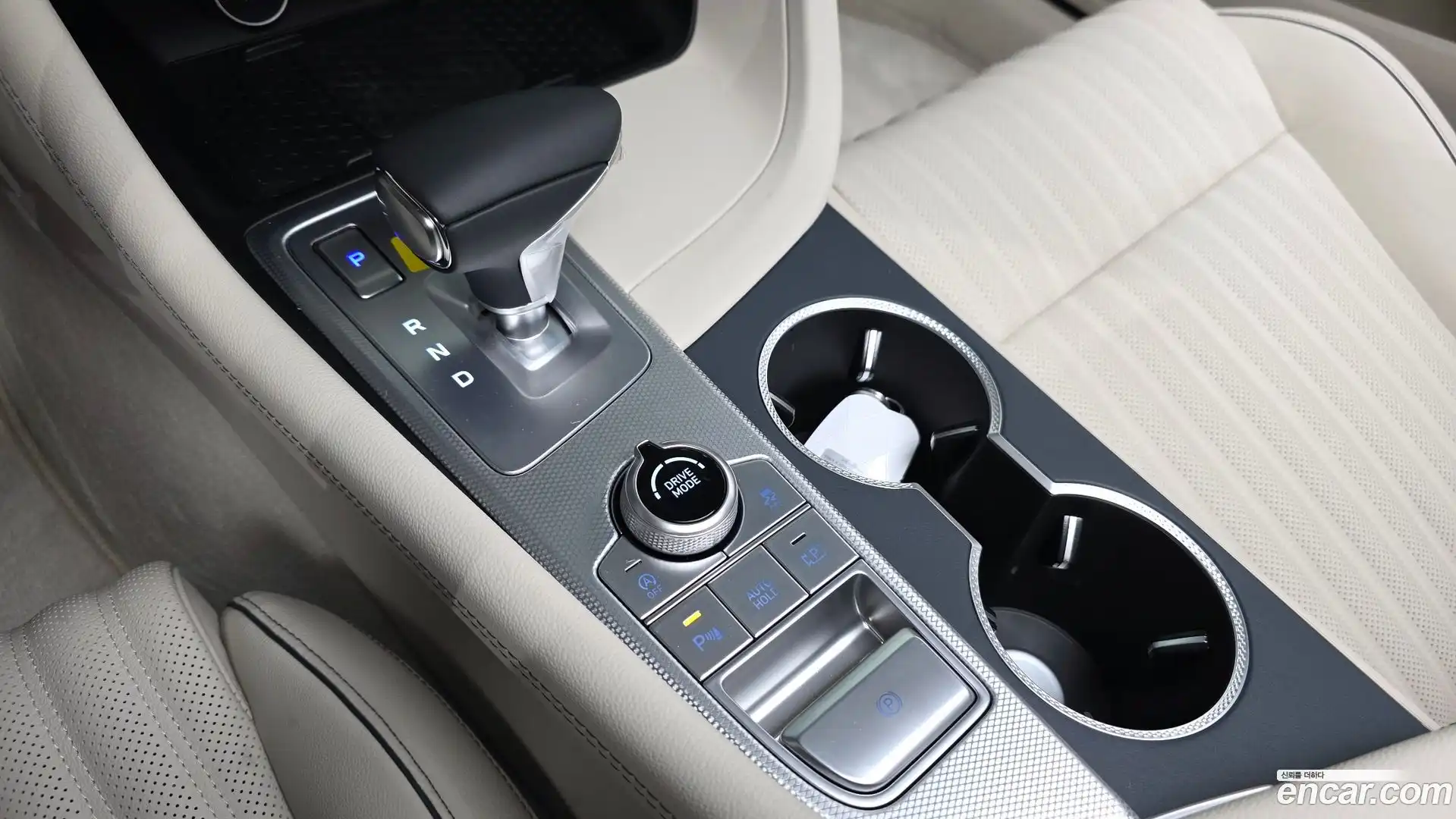 G70 Genesis 2025.11-INNER-009