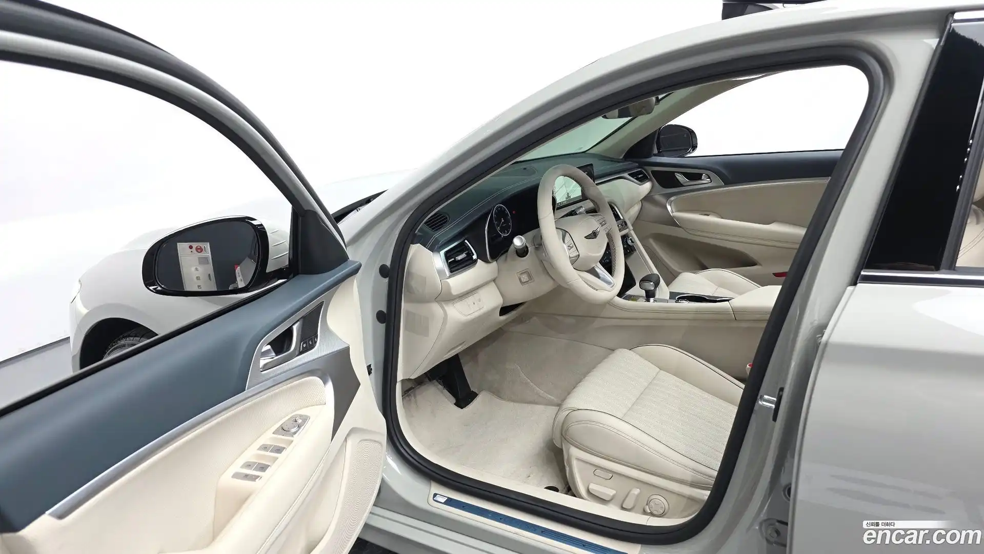G70 Genesis 2025.11-INNER-010