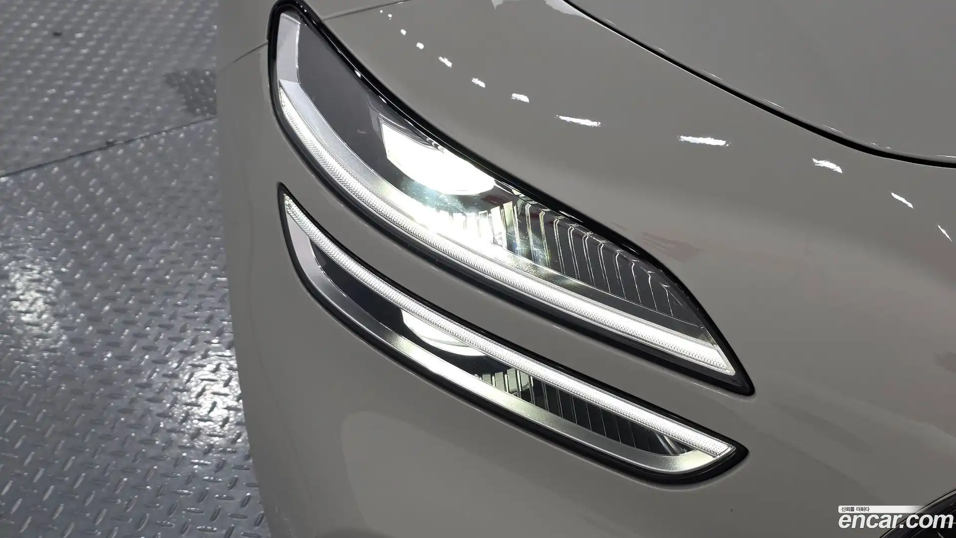 G70 Genesis 2025.11-OUTER-032