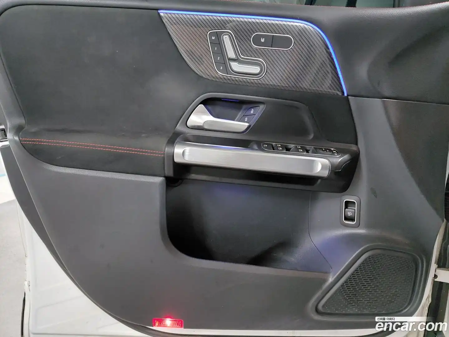 GLB-Class Mercedes-Benz 2022.11-OPTION-020