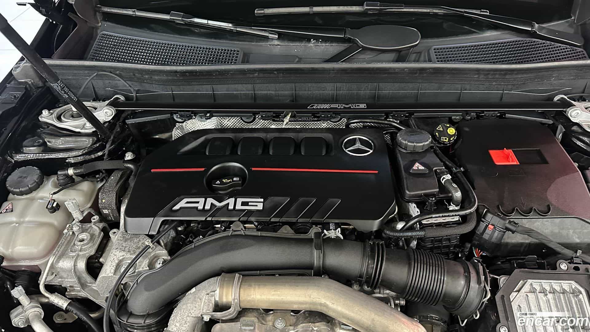GLB-Class Mercedes-Benz 2025.8-OUTER-006