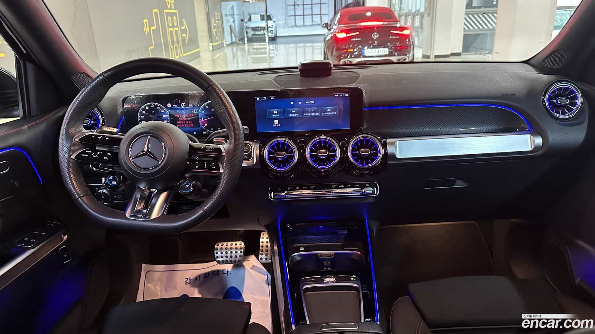 GLB-Class Mercedes-Benz 2025.8-INNER-007