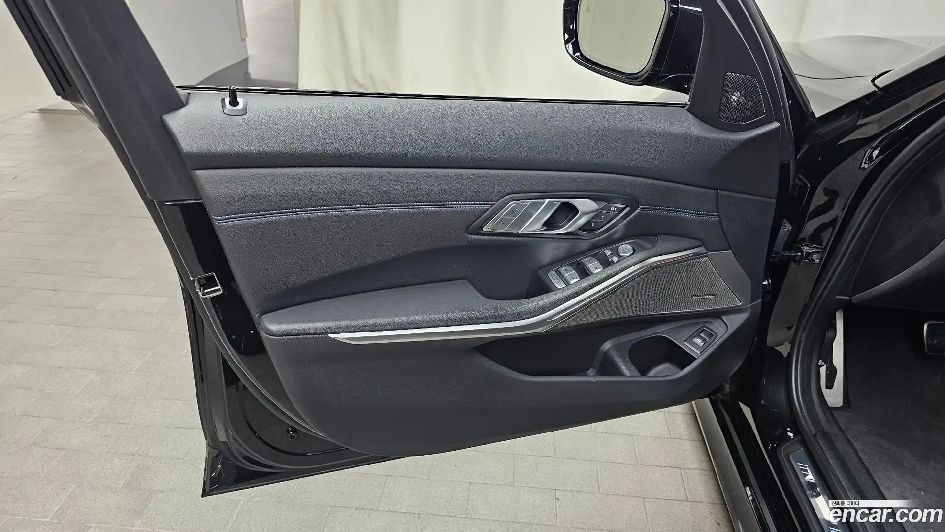 3-Series BMW 2021.3-INNER-034