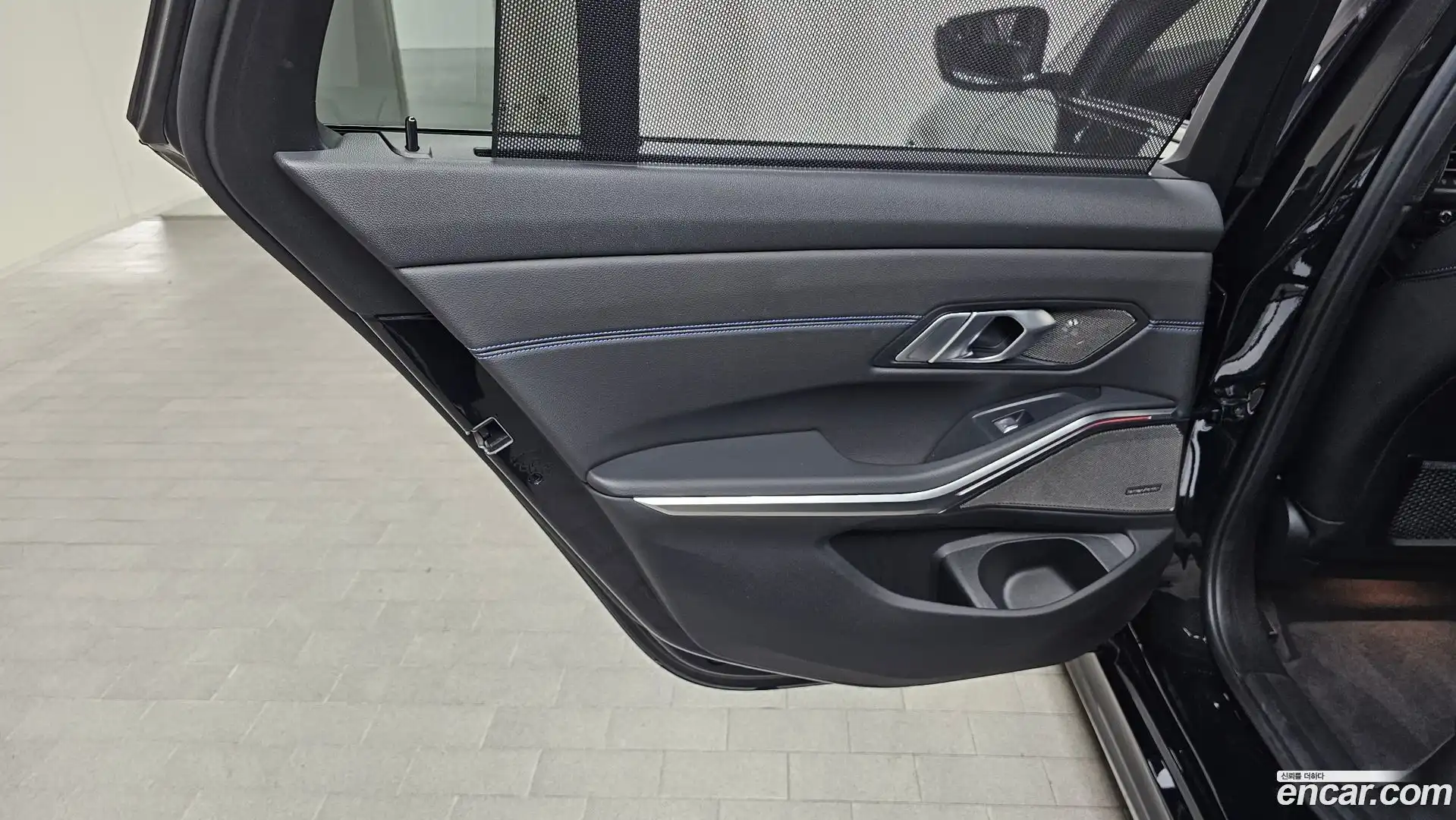 3-Series BMW 2021.3-INNER-035