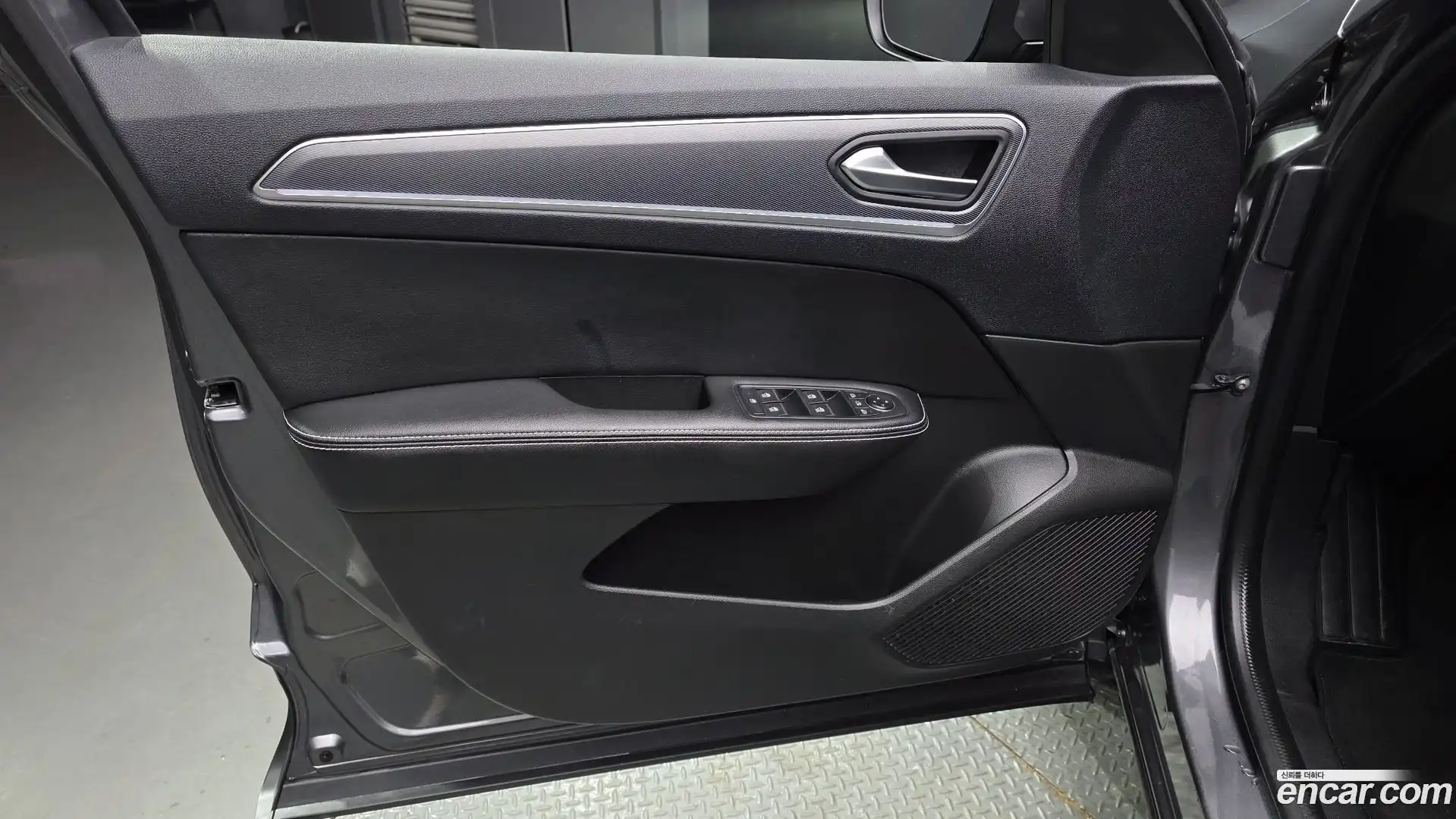 XM3 Renault Korea 2022.8-INNER-034