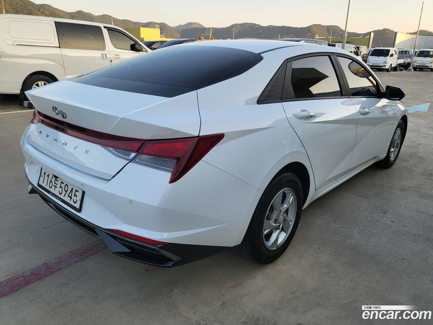 AVANTE Hyundai 2021.9-OUTER-004