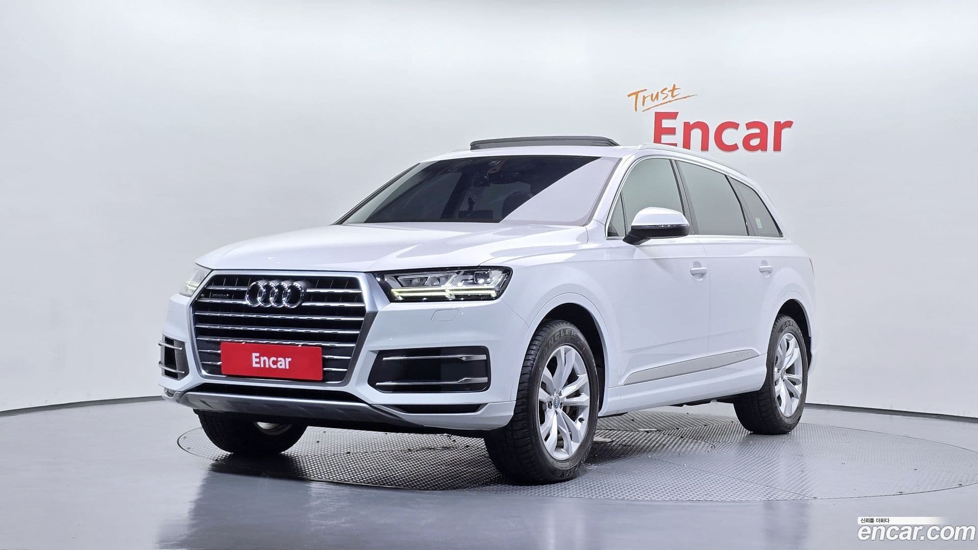 Main__Slider__Photo:Q7 Audi 2019.8-0