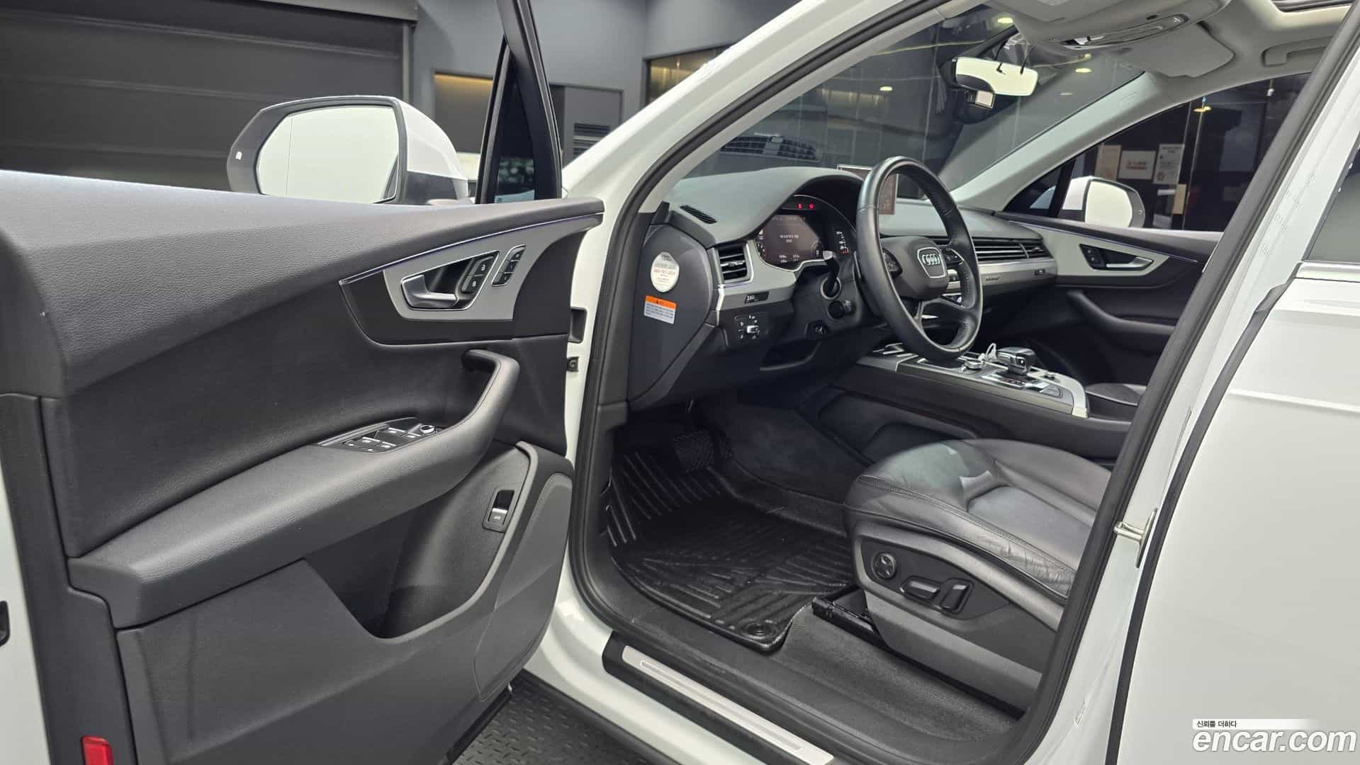 Q7 Audi 2019.8-INNER-010
