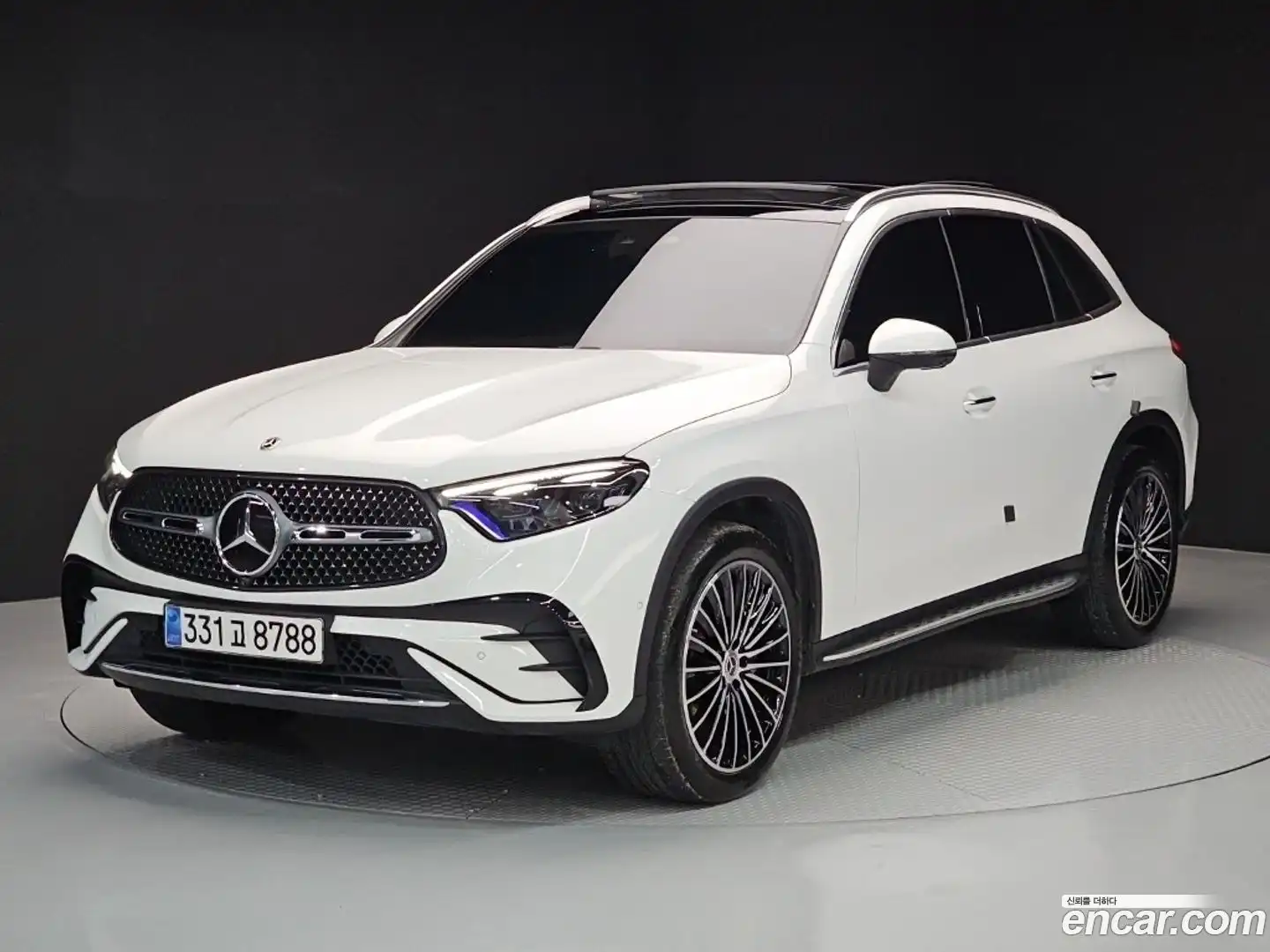 GLC-Class Mercedes-Benz 2023.9-OUTER-002