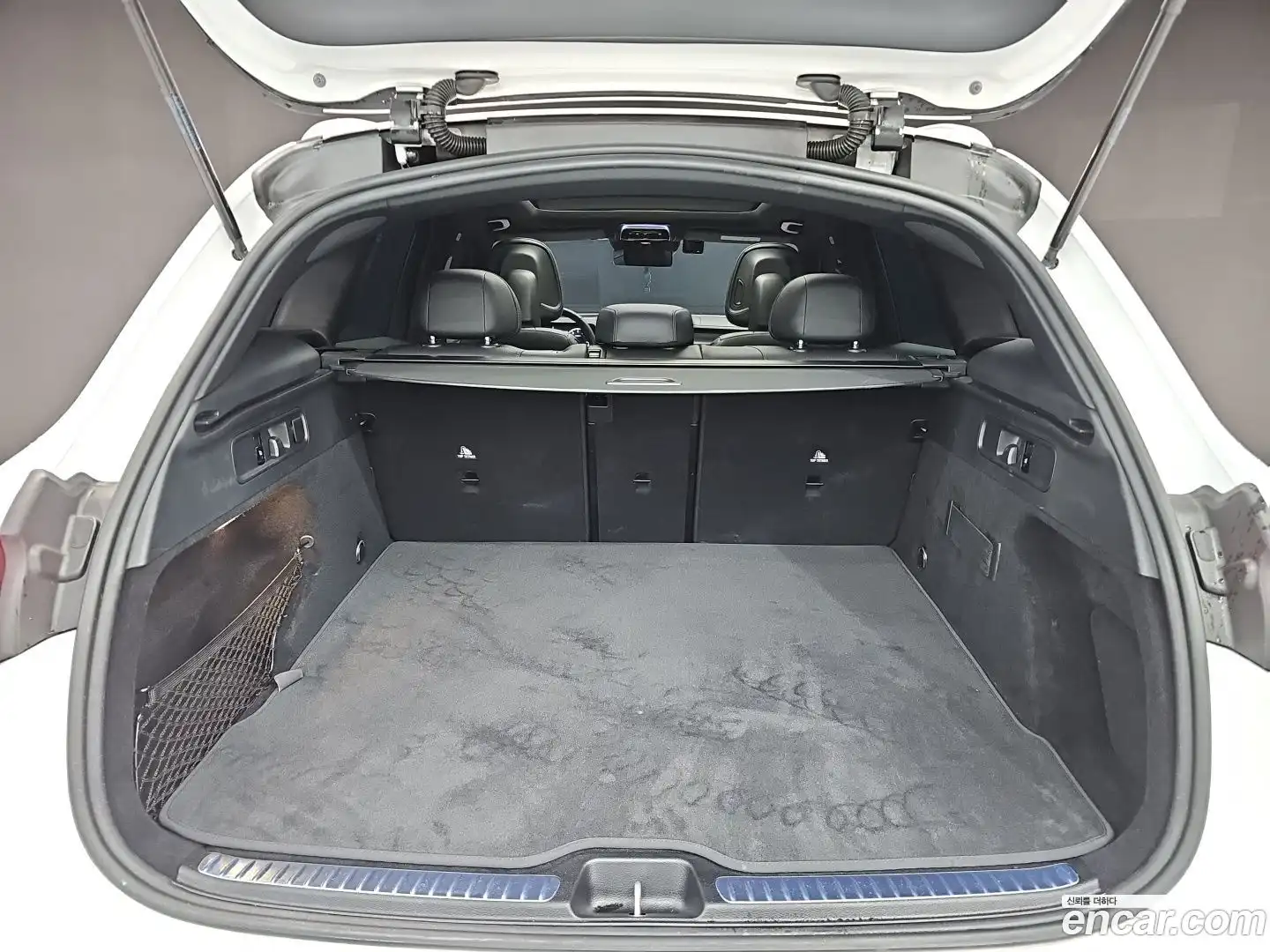 GLC-Class Mercedes-Benz 2023.9-OPTION-024
