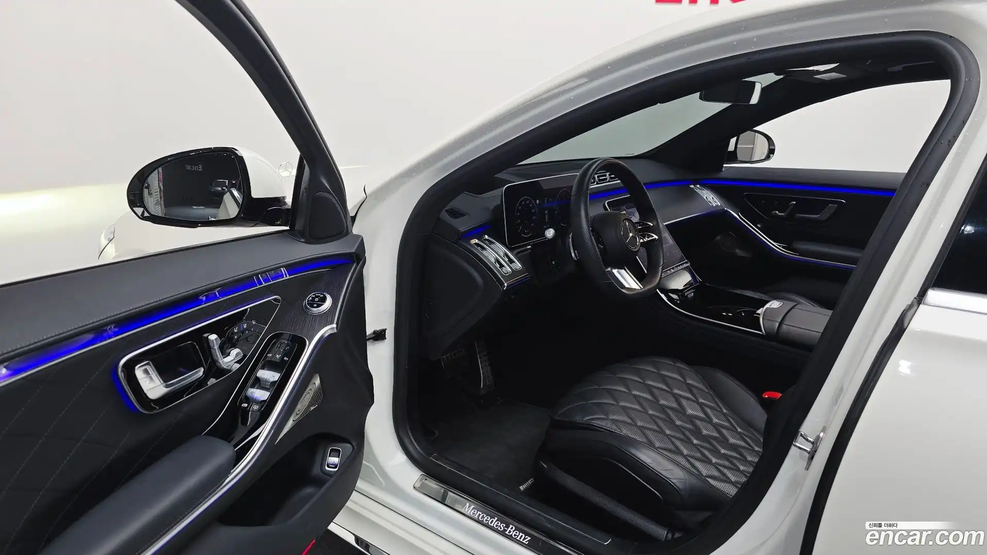 S-Class Mercedes-Benz 2022.1-INNER-010