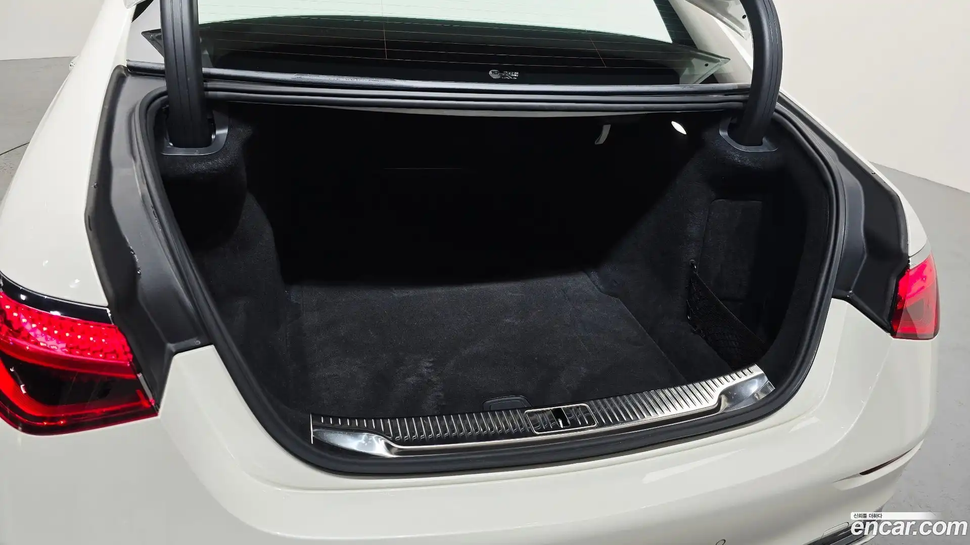 S-Class Mercedes-Benz 2022.1-OPTION-022