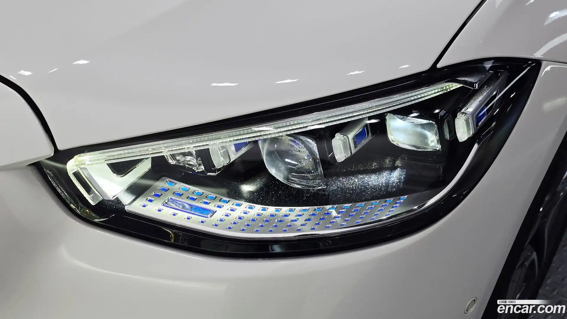 S-Class Mercedes-Benz 2022.1-OUTER-032