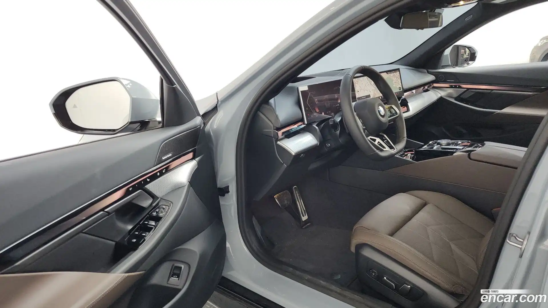 5-Series BMW 2025.11-INNER-010