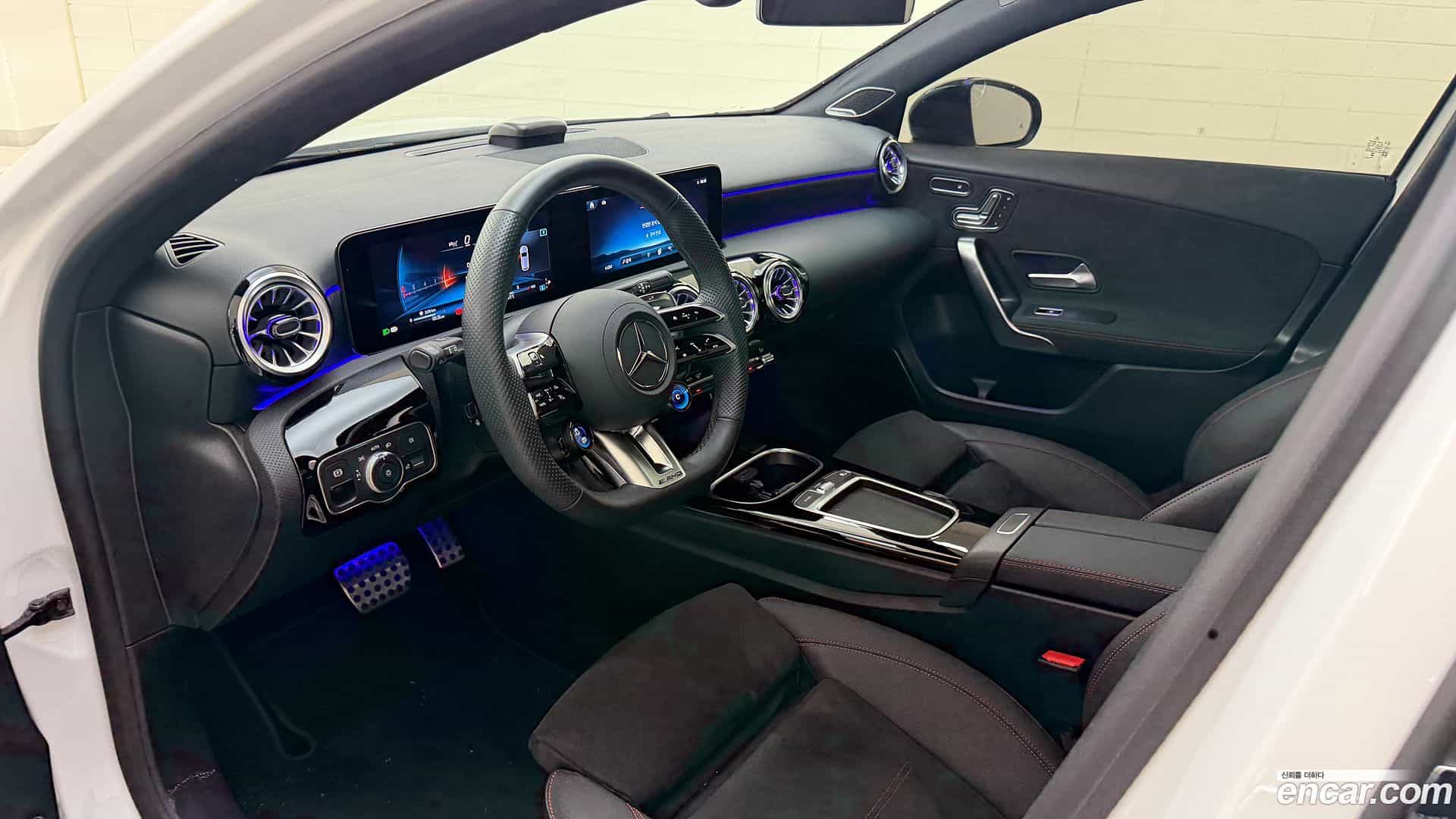A-Class Mercedes-Benz 2025.7-OPTION-017