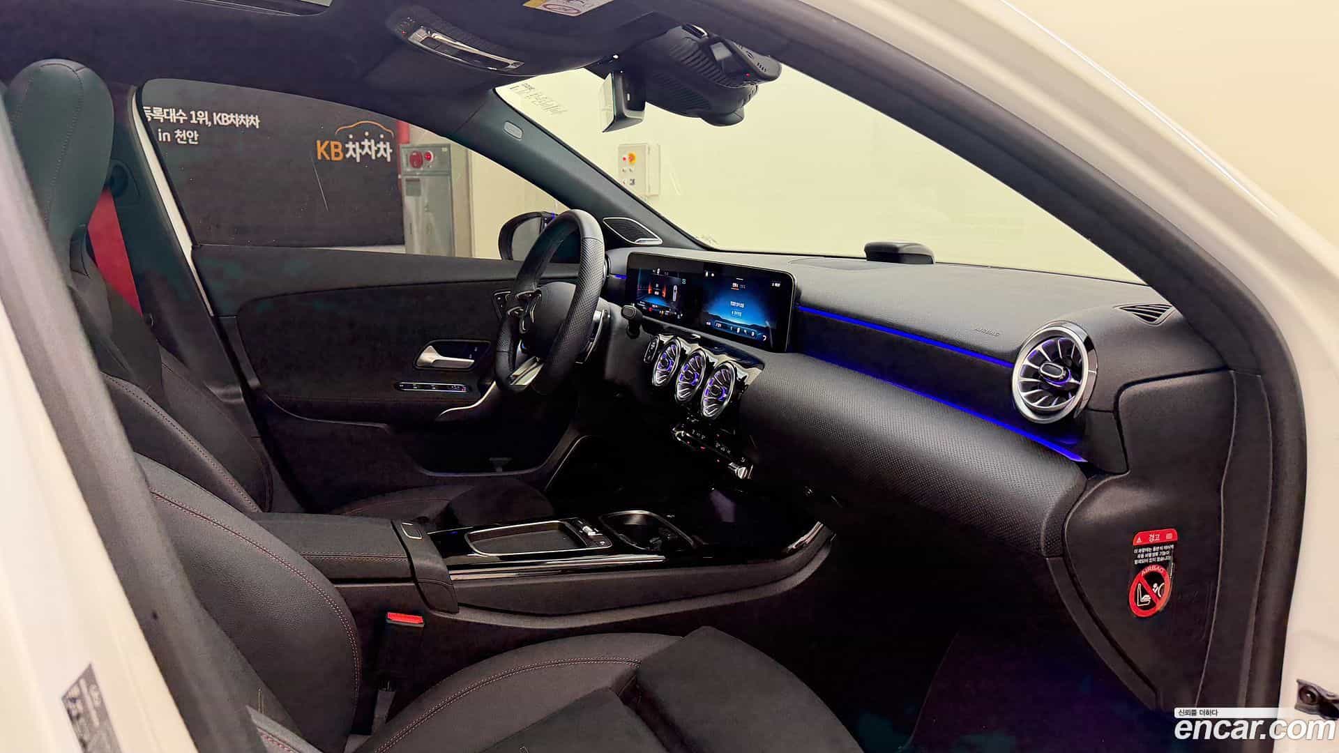 A-Class Mercedes-Benz 2025.7-OPTION-021