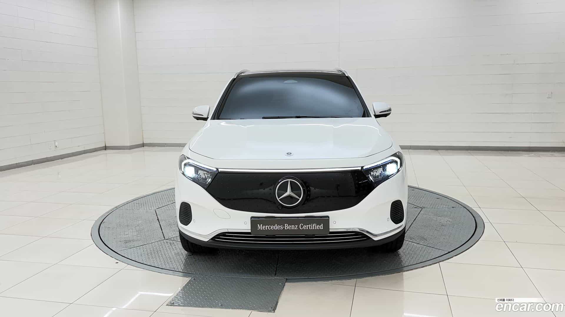 EQA Mercedes-Benz 2025.7-INNER-008