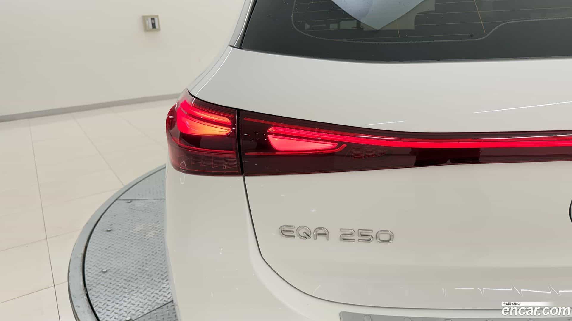 EQA Mercedes-Benz 2025.7-OPTION-015