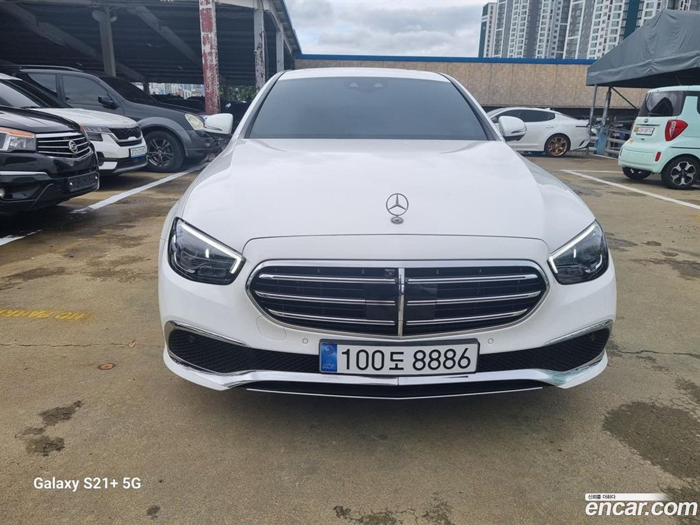 Main__Slider__Photo:E-Class Mercedes-Benz 2021.2-0