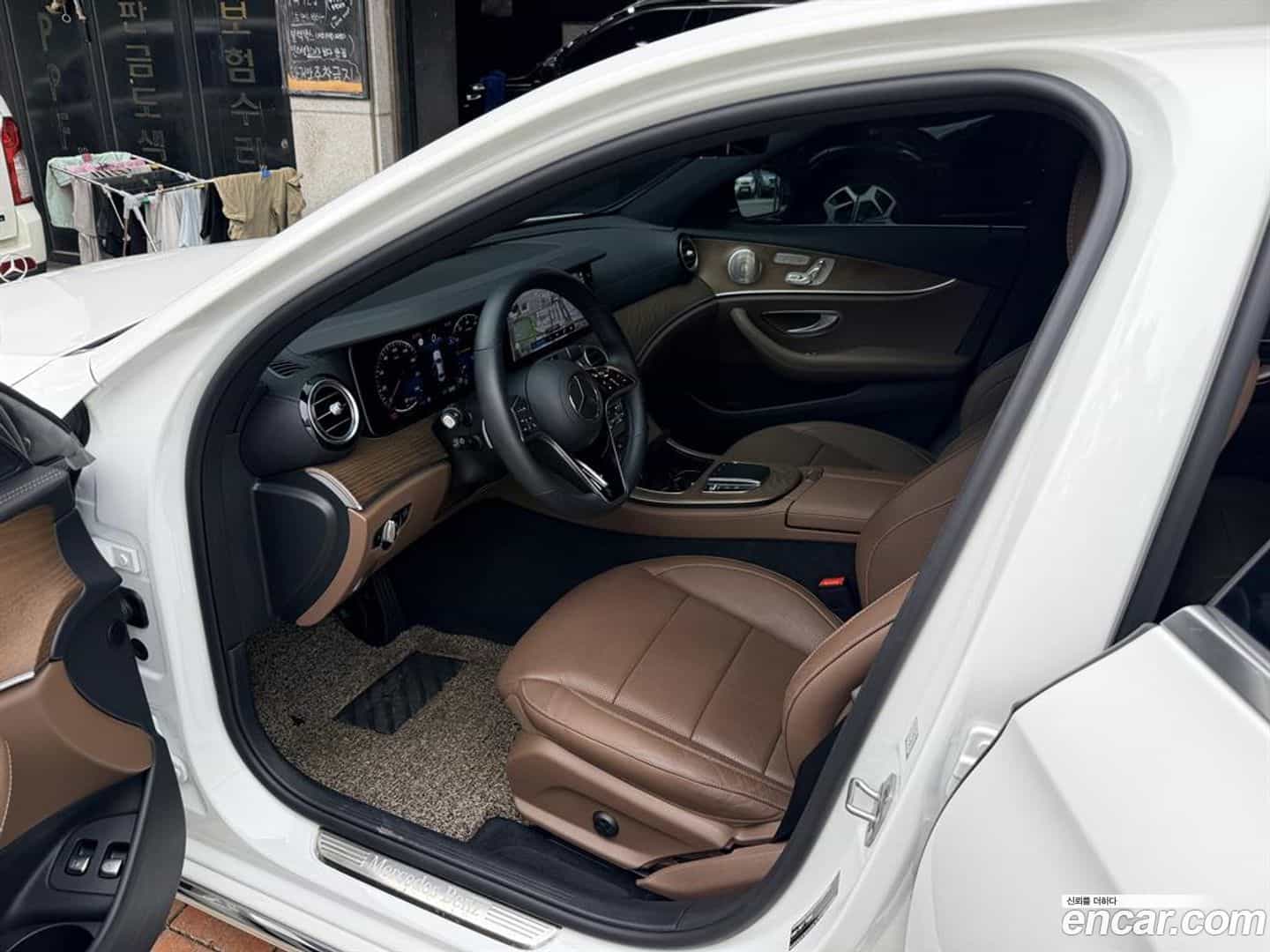 E-Class Mercedes-Benz 2021.2-INNER-009