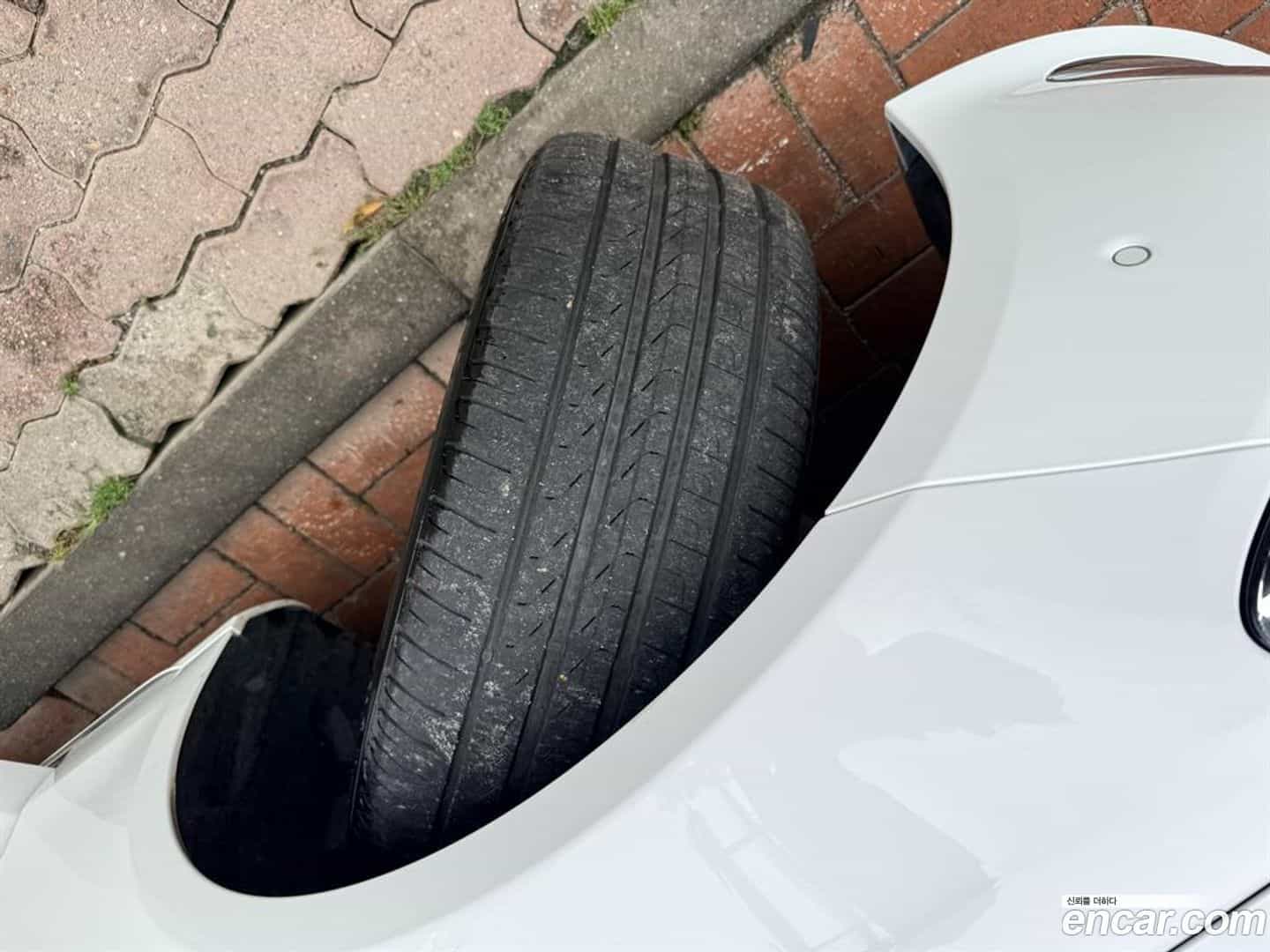 E-Class Mercedes-Benz 2021.2-OPTION-023