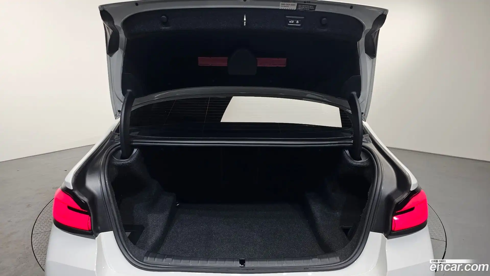 5-Series BMW 2022.9-OPTION-022