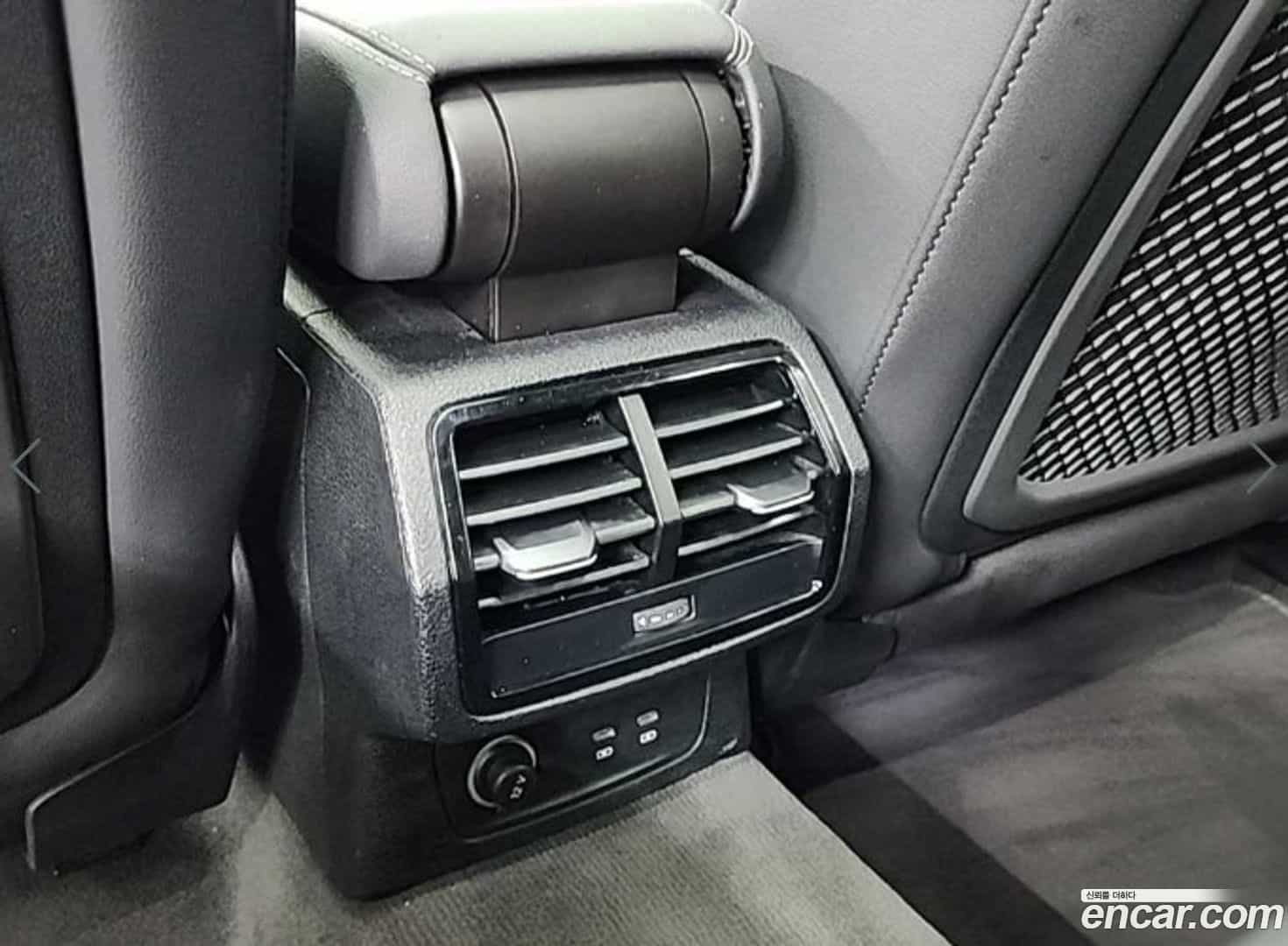 Q3 Audi 2022.5-OPTION-017