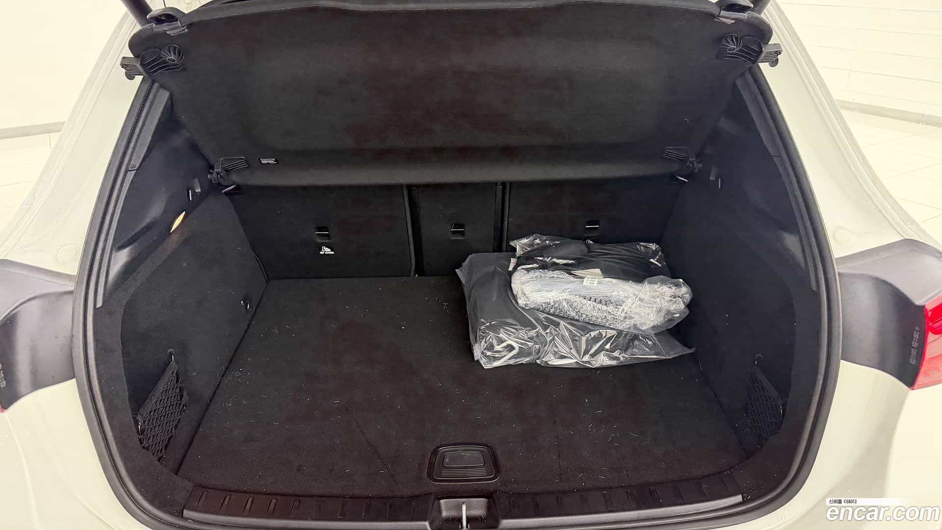 EQA Mercedes-Benz 2025.7-OPTION-016