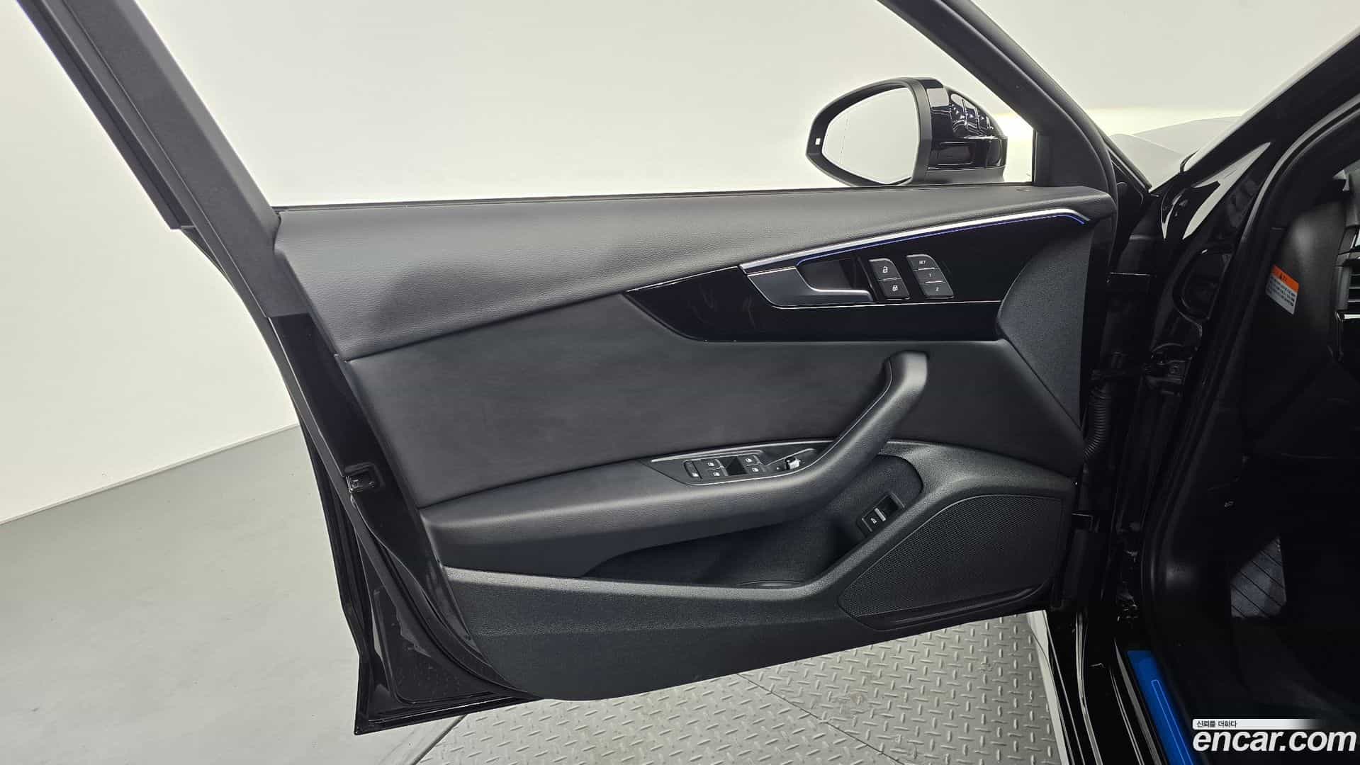A4 Audi 2021.10-INNER-034