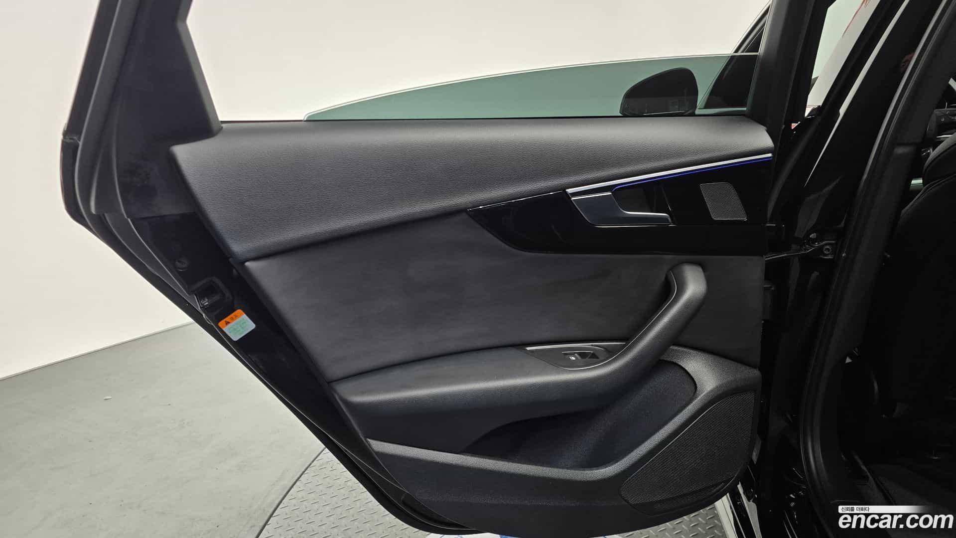 A4 Audi 2021.10-INNER-035