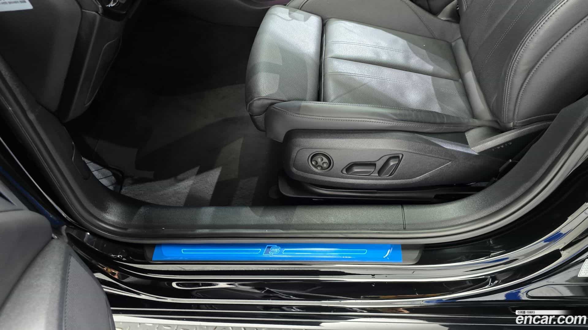 A4 Audi 2021.10-OPTION-046