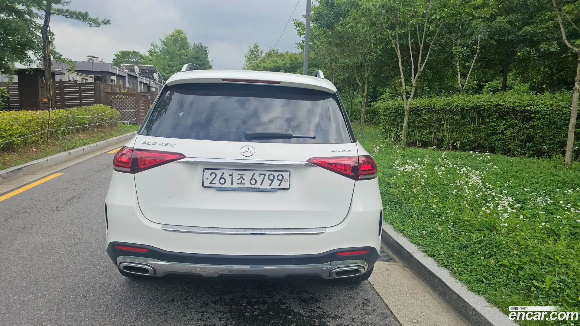 GLE-Class Mercedes-Benz 2020.6-OUTER-005