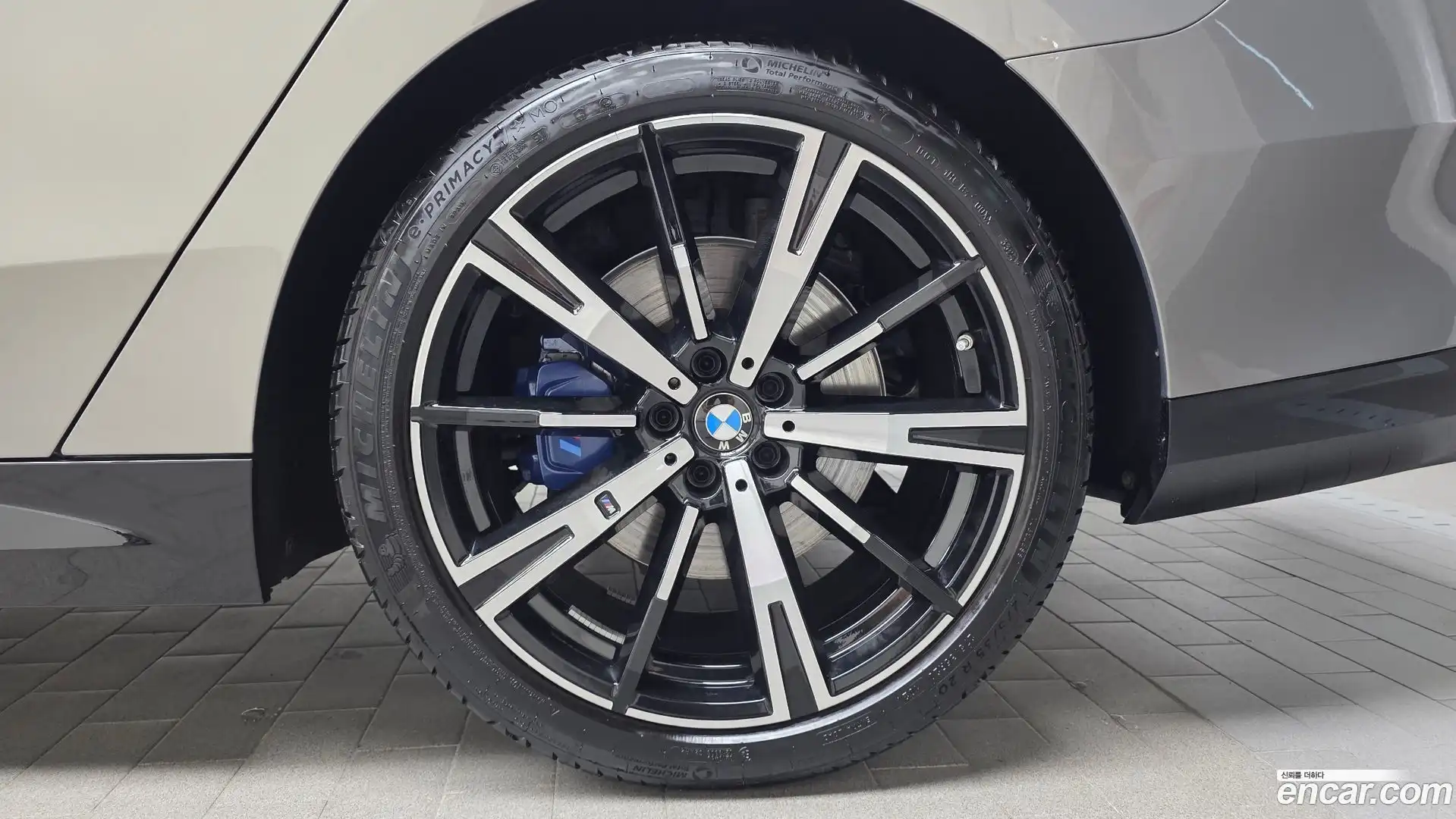 5-Series BMW 2025.0-OUTER-031