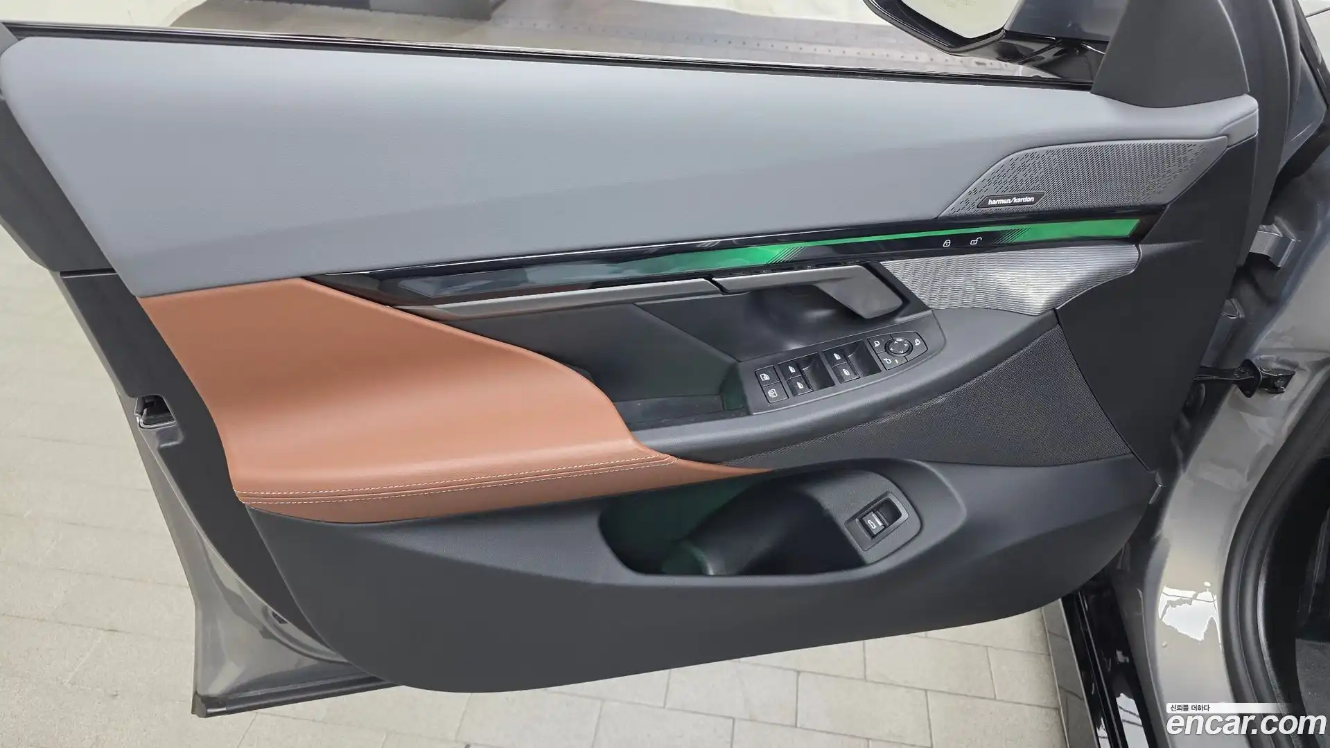 5-Series BMW 2025.0-INNER-034