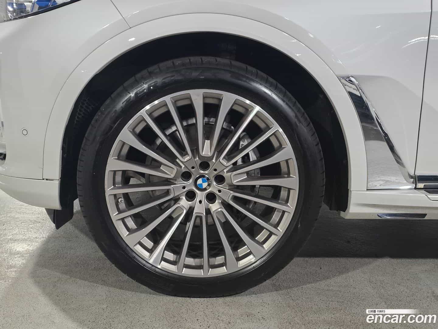 X7 BMW 2022.6-OUTER-005
