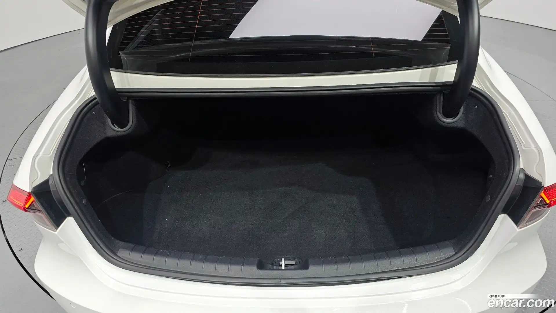 Grandeur Hyundai 2020.6-OPTION-024