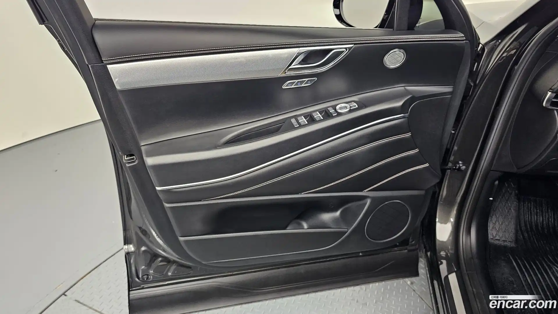 GV80 Genesis 2023.4-INNER-034