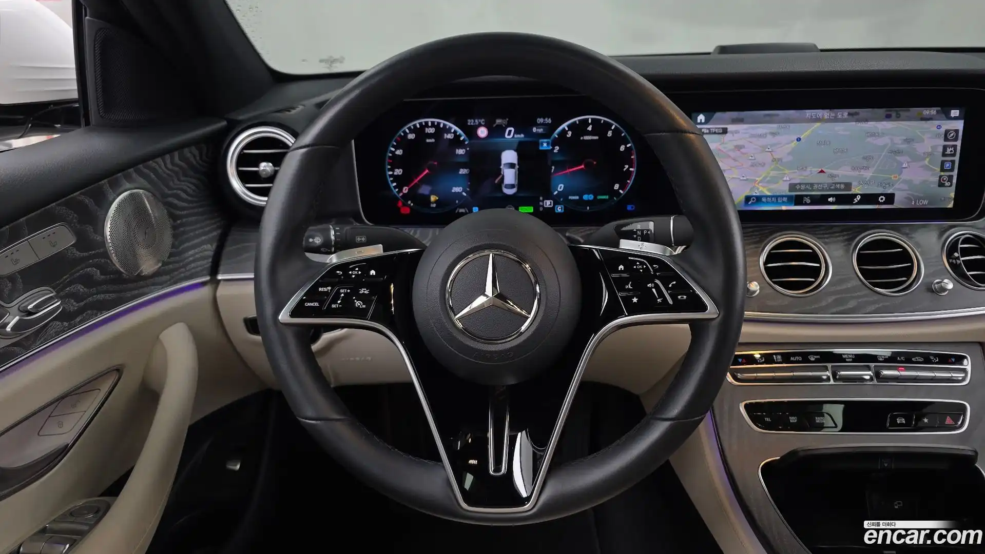 E-Class Mercedes-Benz 2022.4-OPTION-017