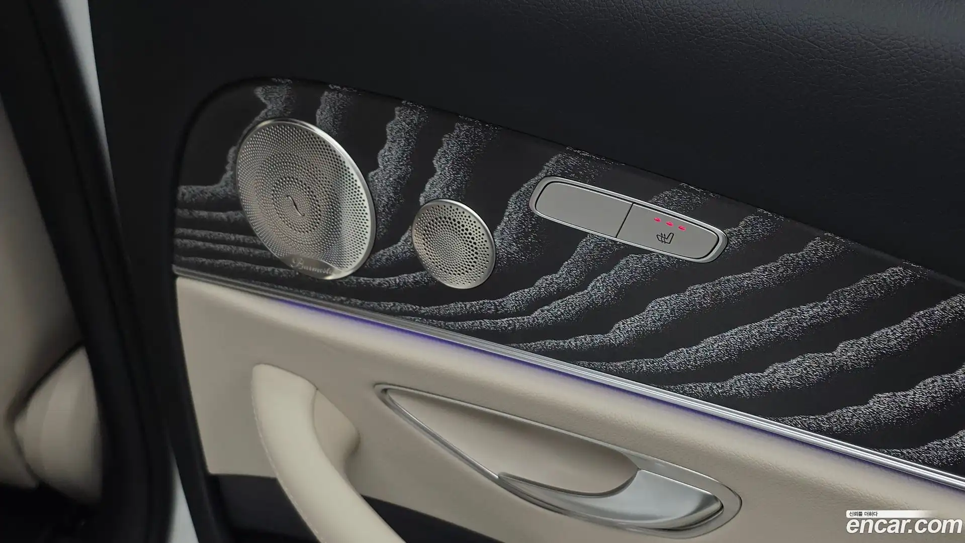 E-Class Mercedes-Benz 2022.4-OPTION-023