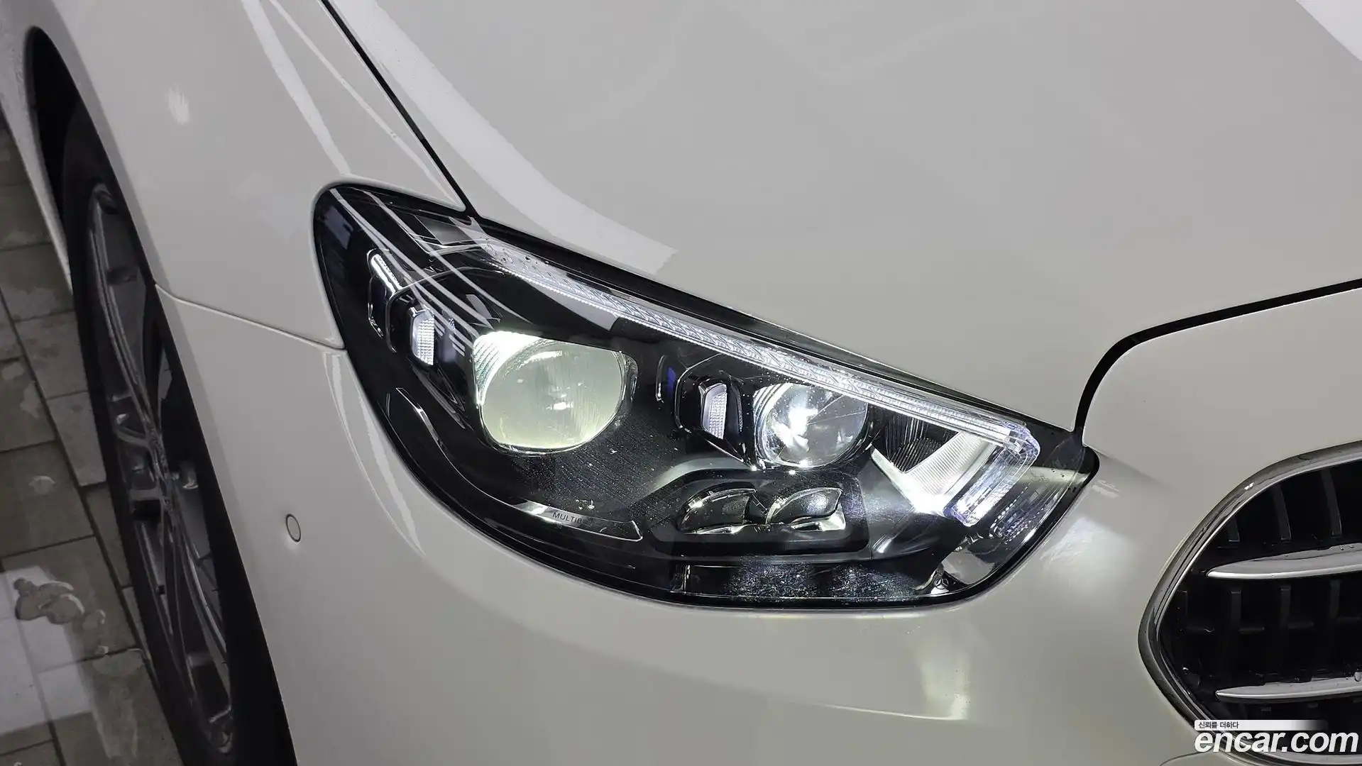 E-Class Mercedes-Benz 2022.4-OUTER-032