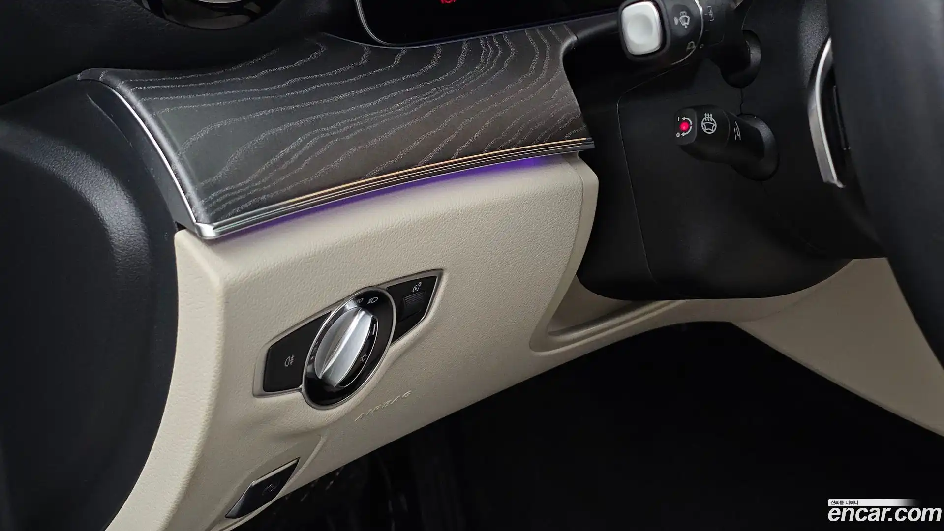 E-Class Mercedes-Benz 2022.4-OPTION-043