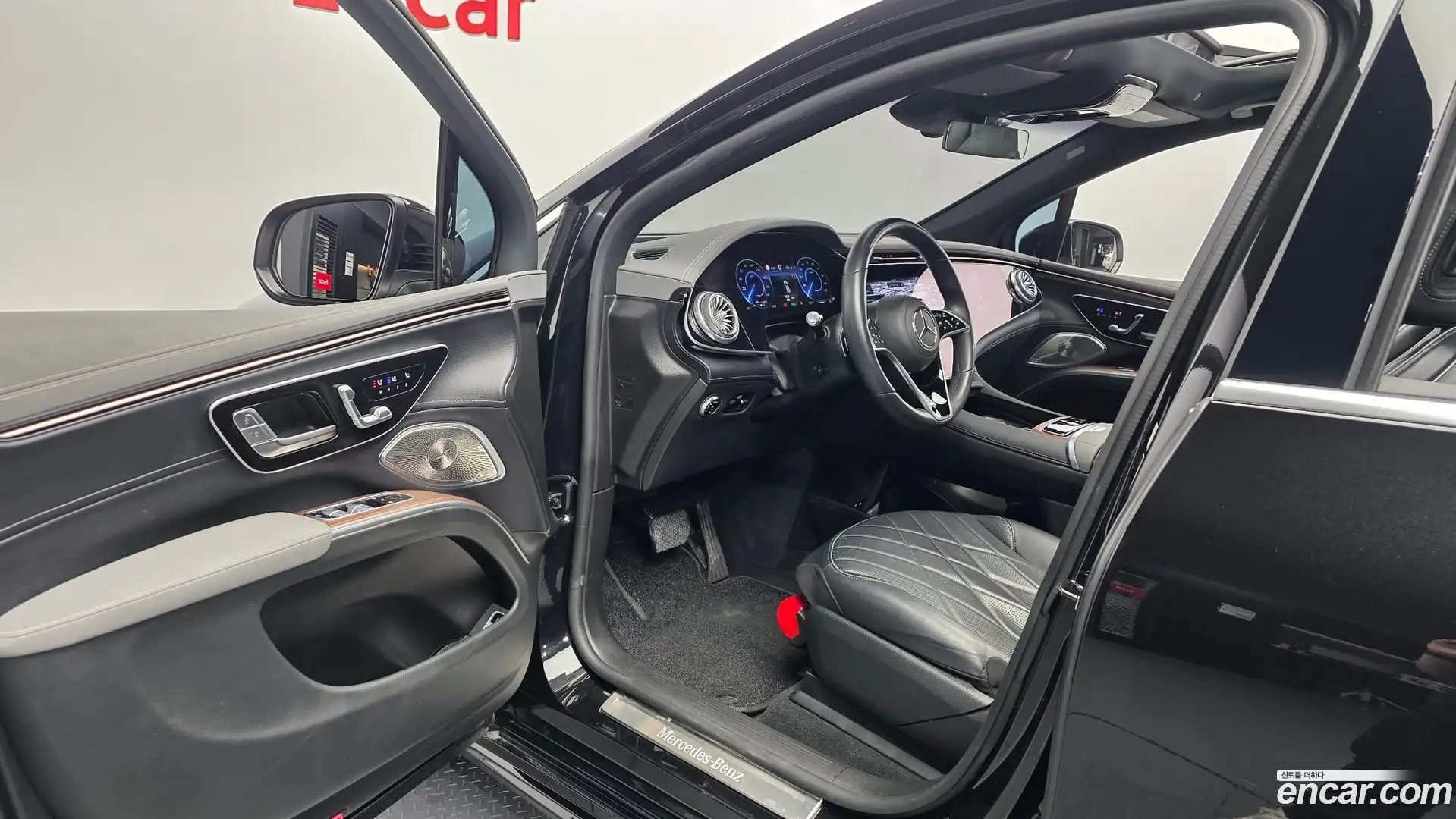 EQS Mercedes-Benz 2023.2-INNER-010
