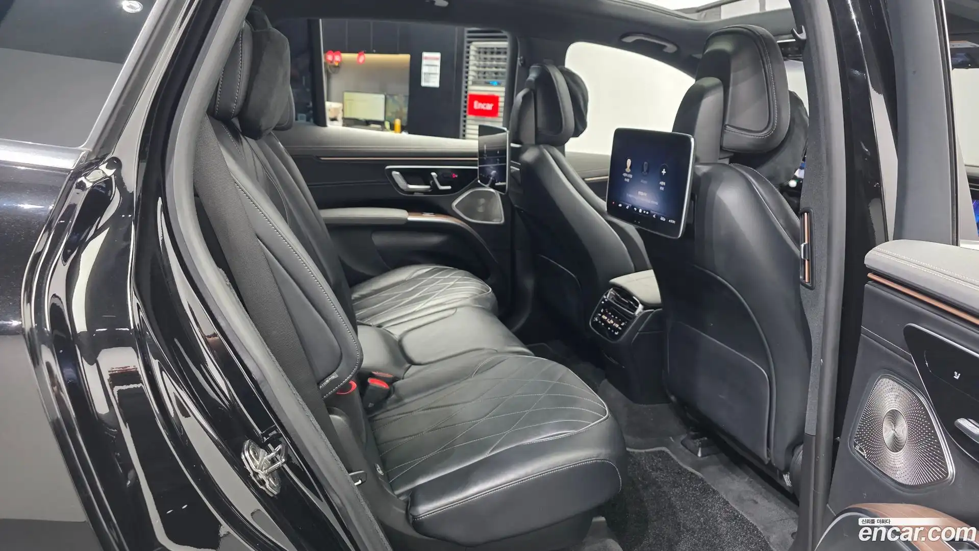 EQS Mercedes-Benz 2023.2-OPTION-016